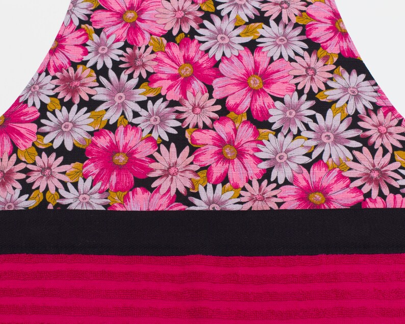 housewarming Pink Daisy Full Apron with Pink Hand Towel and Black Cross-Over Straps; gift for chef entertainer cook host hostess