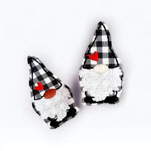Valentine Gnome Feltie Badge Topper, Buffalo Plaid Gnome with Red Heart ID Topper, Snap On Love Badge Topper