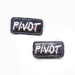 Friends TV Show Badge Reel Pivot Couch Design Retractable ID Holder Funny 90s Sitcom Fan Nurse Teacher Gift Ross Rachel Central Perk Coffee