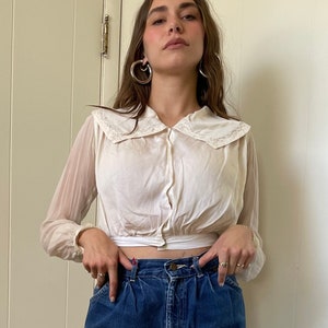 1910s Cream Silk Blouse with Pastel Embroidery size XS Small