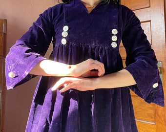 1900s Renaissance Revival Royal Purple Velvet Babydoll Ankle Length Dress with Split Sleeves size Small