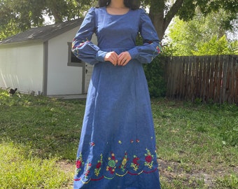 1970s Dark Blue Chambray Dress with Full sleeve size Medium