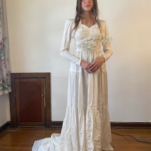 1940s Floral Stitched Taffeta Gown with Ruched Bust, Long Puff Sleeves, Natural Waist, Tiered Skirt and Train size Small