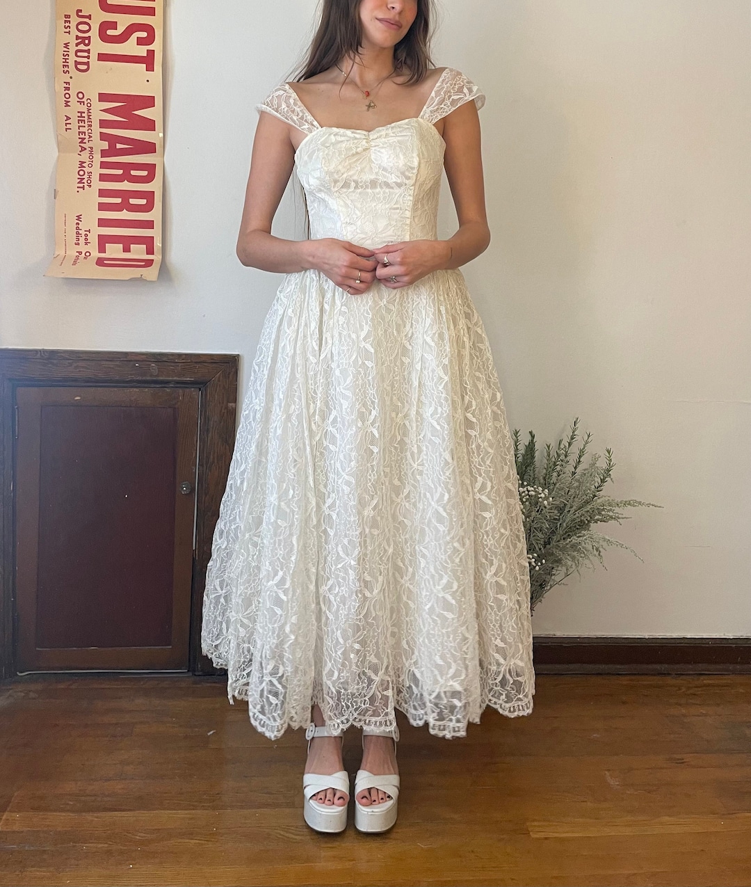 (from USA) 60‘s-70’s初頭　vintage used ドレス Vintage 50s Squaw Dress White Lace Patio ROCKABILLY Ruffles