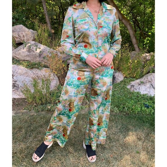 1970s John Lion and Floral Print Wide Leg Button U