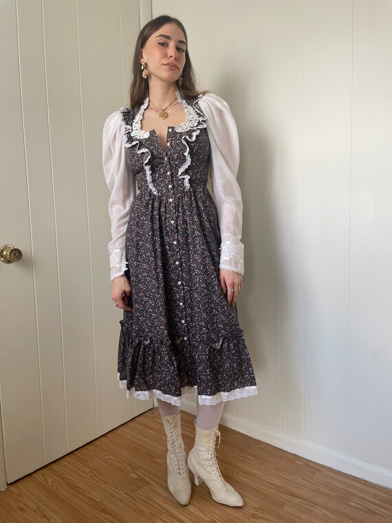 1970s Gunne Sax Calico Dress with White Mutton Sleeve… - Gem
