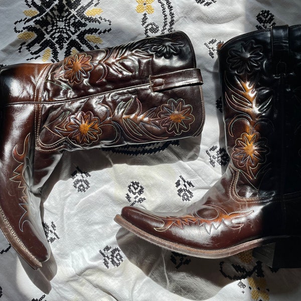 1980s Durango Rainbow Stitch Brown Cowboy Boots 10.5 D