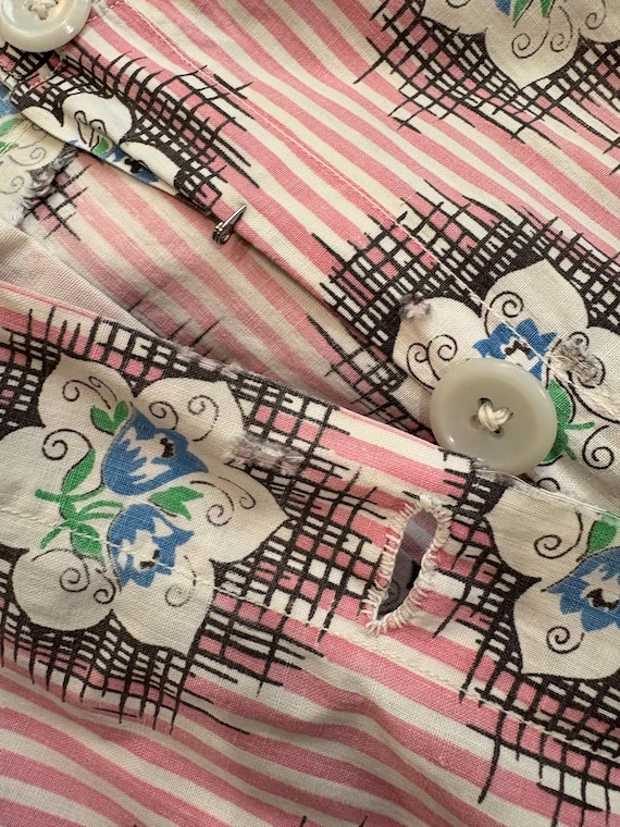 1940s Novelty Floral Print Cotton House Dress siz… - image 2