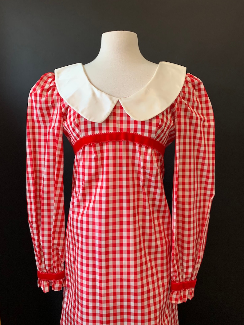 1960s Gingham Red and White Taffeta Mod Dress with Peter Pan Collar size XS image 1