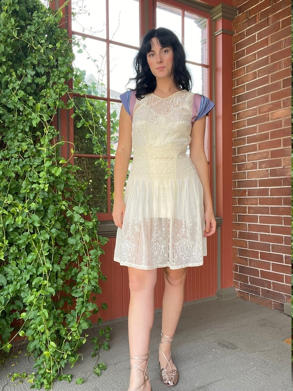 1930s Cream Chinese Embroidered Lotus Design Cotton Smocked Dress with Ribbon Cap Sleeves Size X-Small Small