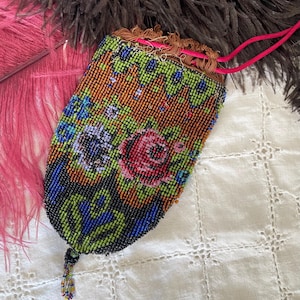 Antique Beaded Floral Coin Purse Pouch