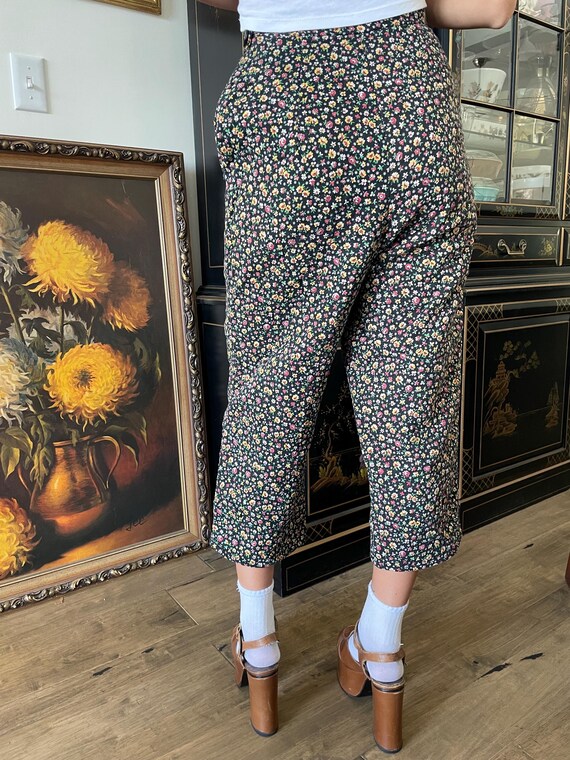 1950s Floral High Waisted Side Closure Quilted Ca… - image 3