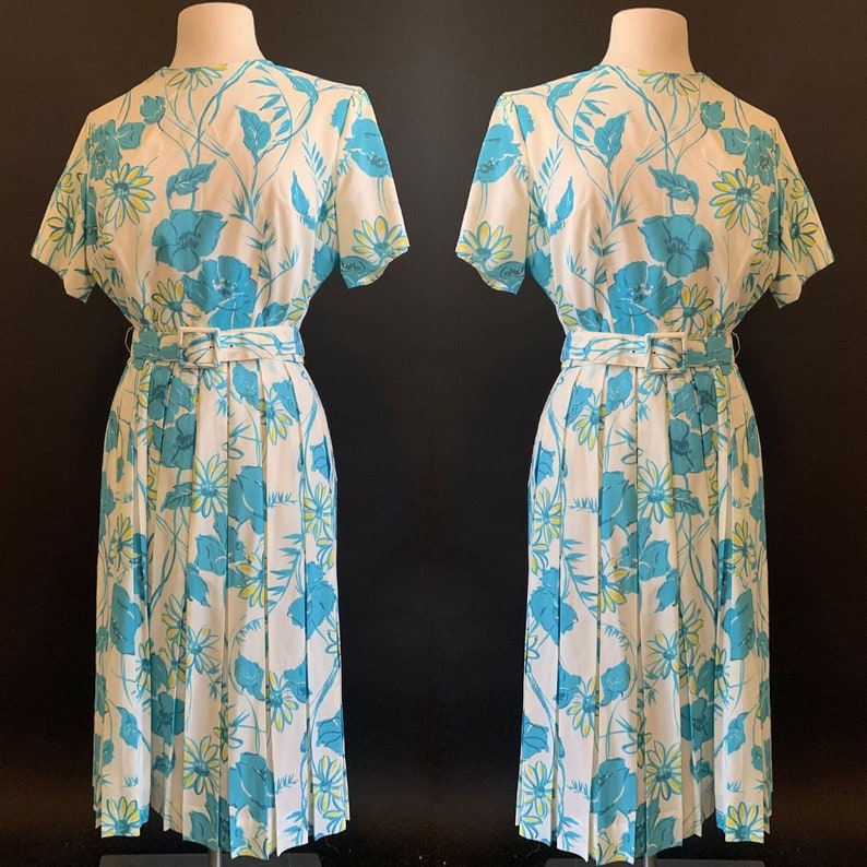 1960s 1950s Miss Endrea Blue Floral Shirtdress with Box Pleats and Belt size Medium Large