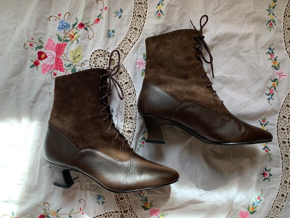1980s Sandra Miller Zeze Witchy Brown Leather Lace