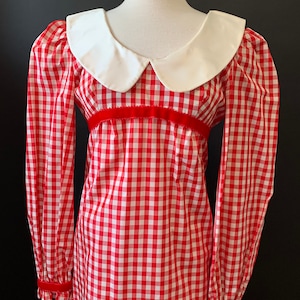 1960s Gingham Red and White Taffeta Mod Dress with Peter Pan Collar size XS image 2