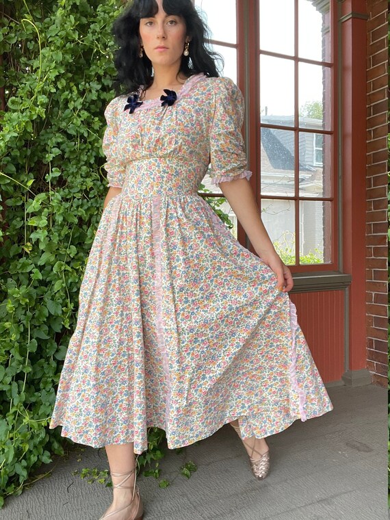 1940s Floral Cotton Dress With Puff 