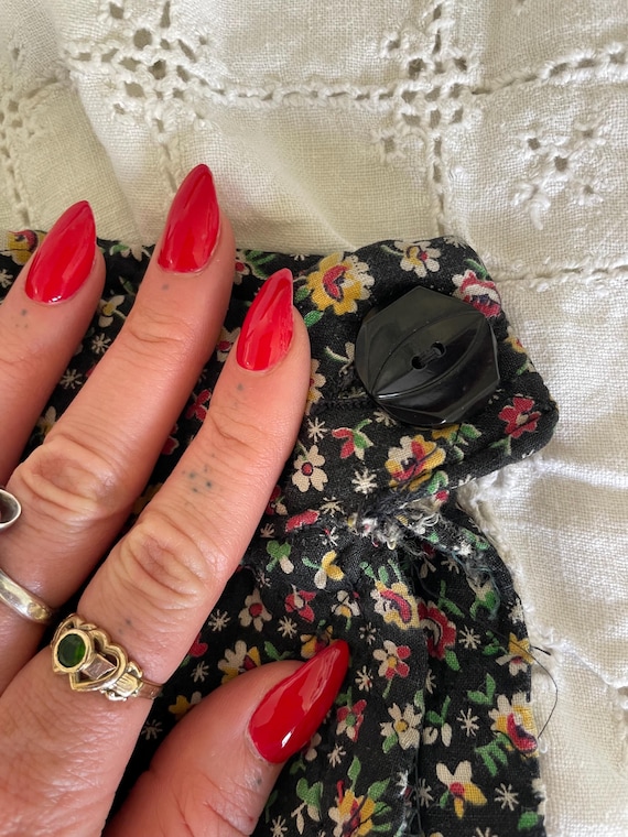 1950s Floral High Waisted Side Closure Quilted Ca… - image 2