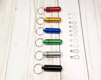 Mini Key Chain Stitch Marker Holder with 8 stitch markers -Removable Stitch Markers -Safety Pin  -Wristlet Accessory