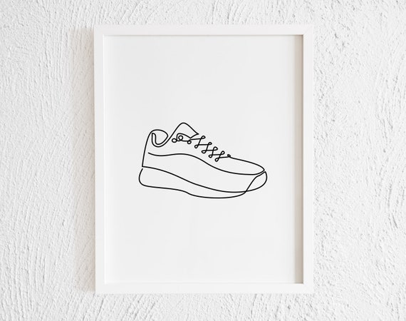 minimalist tennis shoes