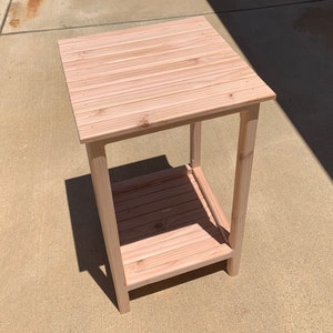 Pine End table made with Two 2X4&#39;s. Easy step by step plans.