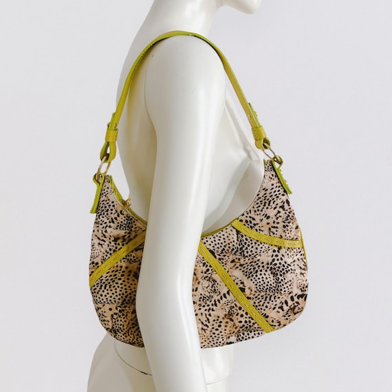 ICEBERG – Bolso bandolera media luna de piel amarilla y algodón