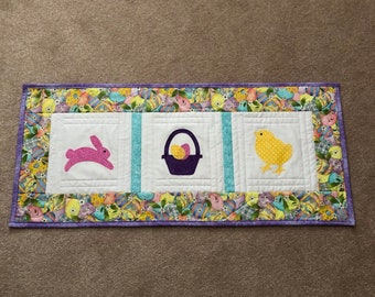 Easter Basket, Bunny and Baby Chick table runner