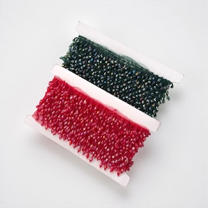 Flecos con borlas de cuentas de cristal rojo y verde, 3 yardas