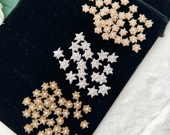 Apliques florales de piedra Zari: Adornos de bordado indio (50 piezas, 1,2 cm de diámetro)
