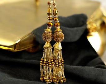 Gold Zirkon Perle Latkan: Indische Sari Bluse Quaste
