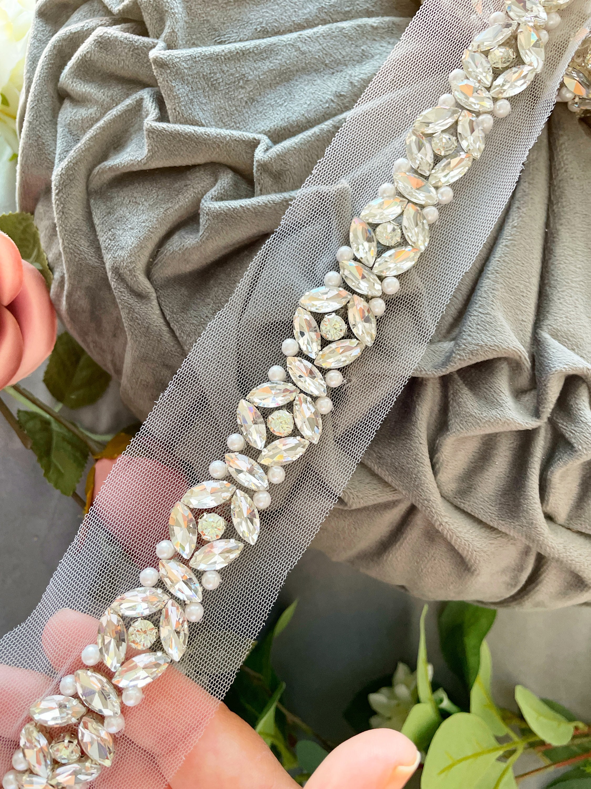 Off-white and Gold Trim, Upholstery Trim, Indian Sewing Trim, Beaded  Ribbon, Trim for Curtains, Piping Cord, Pearl Lace, Trim by the Yard 