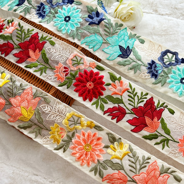 1 Yard mehrfarbige indische Blumen gestickte Zierkissenbezüge Stickerei Saree Band Nähen Basteln Bordüre Hochzeit Trimmings Vorhang