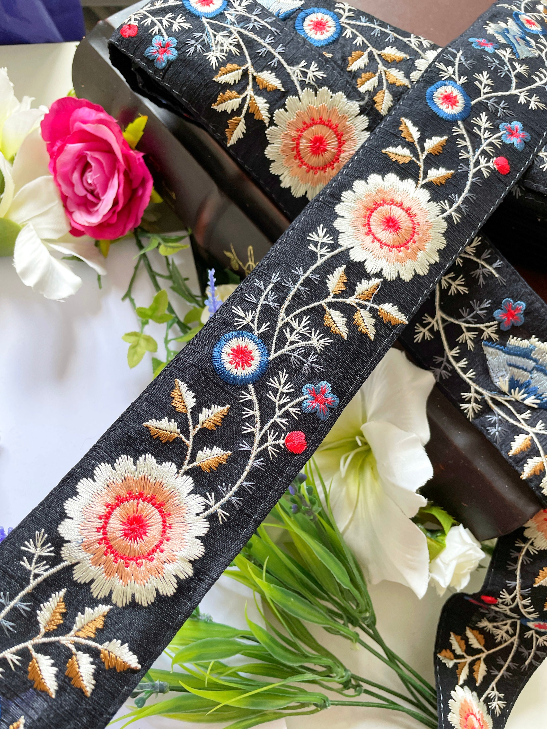 1 Yard Lace Floral Trim Edging DIY Wedding Decor Ribbon Iron Sew On 4cm Width