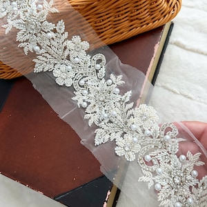 50 cm / 90 cm weiße Cutdana-Perle verschönerte Blumenbesatz-Hand bestickte Trim-Diamante-Stein-Perlen Brautduschen-Brautschärpe 8,2 cm breit
