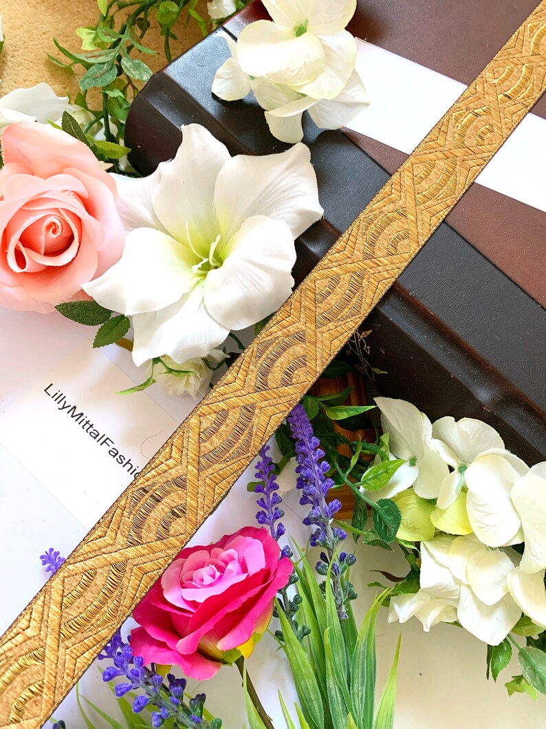Golden Brocade Jacquard Ribbon Trim Gold Metallic Woven Border Jacquard sewing Craft Trim By 9 Yard Sari Border 3 Cm Wide LMZIGZAG-01