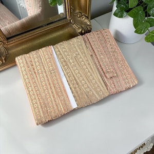 Ribete de dupión floral de 3,3 cm / 9,5 yardas / Ribete de encaje indio bordado con zari y lentejuelas