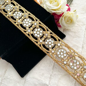 1 Yard Antique Gold Stone Mirror Embellished Cutwork Scarf Dupatta Saree Border Costume Sewing Sari Dupatta Lace indian trim 6.5 Cm Wide