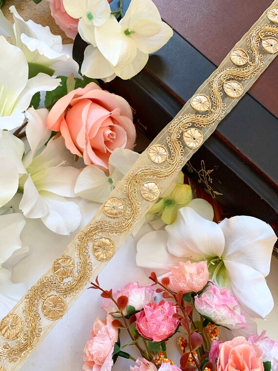 Gold Zari Sequin Sari Trim: Indian Bridal Sash Belt Lace (3 cm)