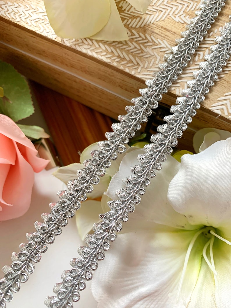 Mini Silver Triangle Piping lace Trim,Edge Finishing,Gotta Patti,Indian Decorative Trim,Embellish Piping Cord Trim,Ribbon 9 Yards 10695LM