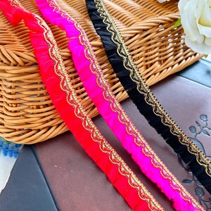10 iarde di pizzo decorativo con frange Zari indiane, rosse, rosa, nere e dorate, per scialli boho, borse, scrapbooking, decorazioni per la casa.