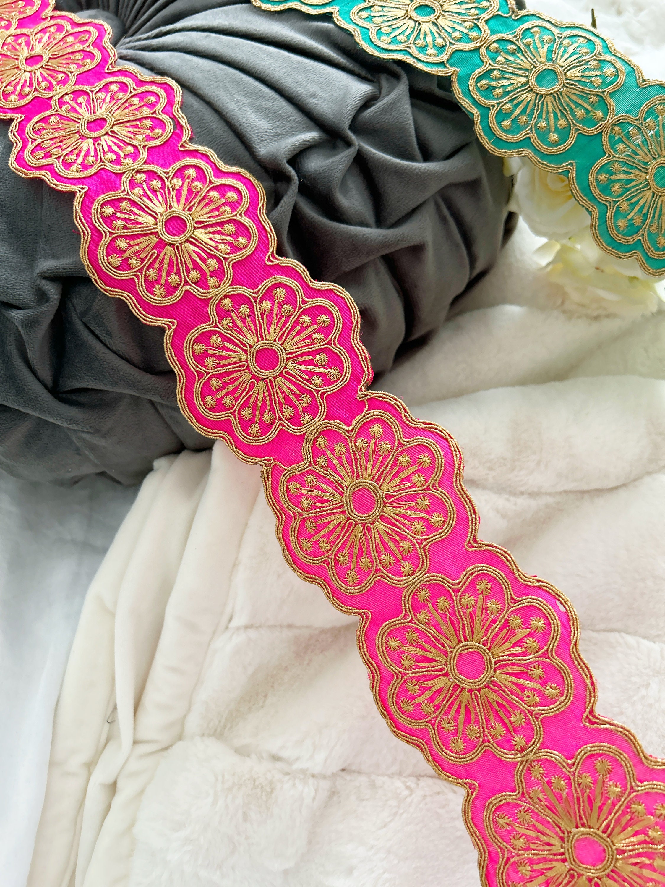 Gold Zari Embroidered Indian Lace Trim, Rama Green Border (9.5 Yards ...