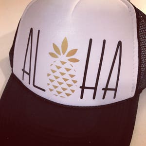 Aloha w/ gold pineapple