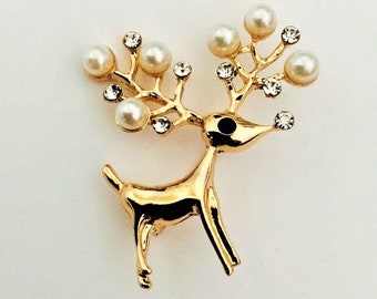 Adorable Rhinestone Gold tone and Faux Pearl Reindeer Brooch Pin