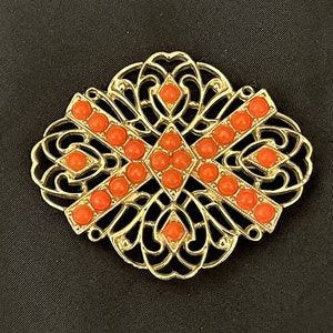 Vintage Sarah Coventry Brooch Jewelry Ornate Signed Sarah Coventry - Vintage Brooch by Sarah Coventry BX38