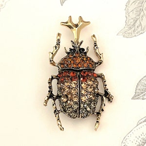 Beetle bug Champagne Gold Rhinestone Brooch pin in Gold tone BX66