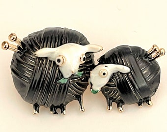 Adorable Black Sheeps enamel brooch pin in hold tone BX26