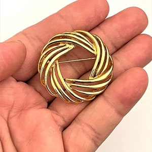 Vintage Circle Swirl Gold Tone Brooch pin Jewelry BX50