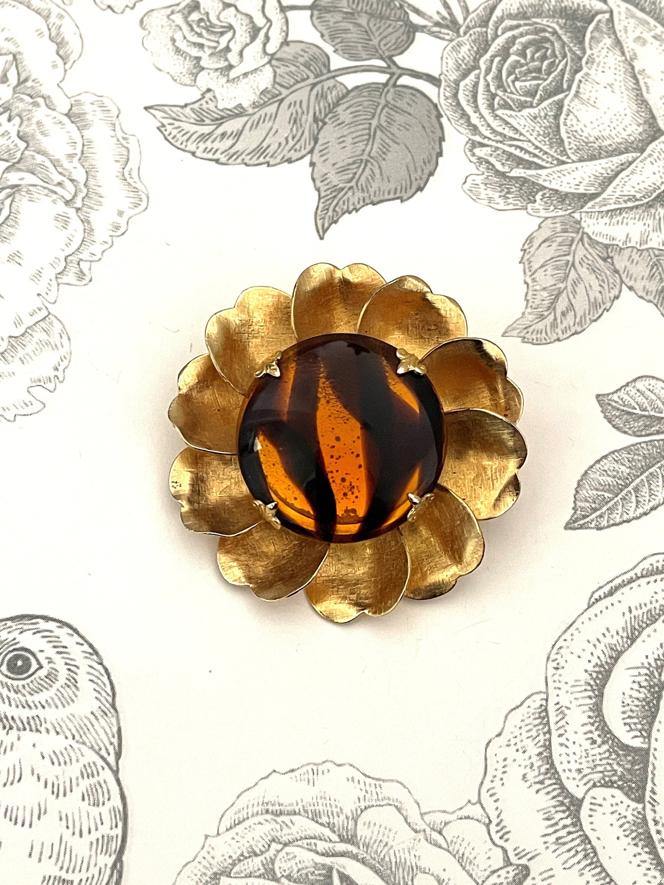 Vintage Jewelry Gold Metal Zebra Orange Glass Stone Brooch Pin