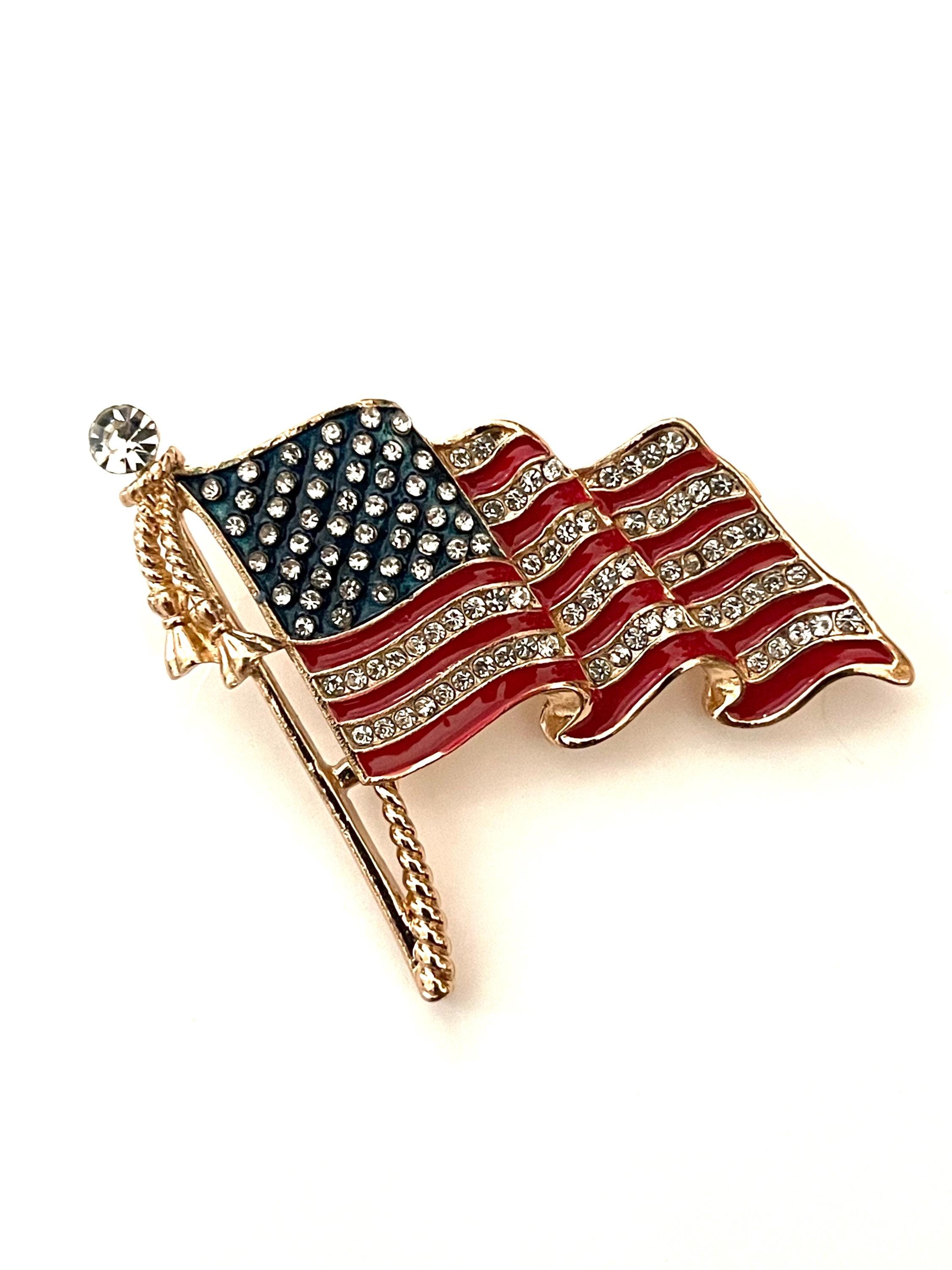 Super Shmmerng Amercan USA Patrotc Flag Rhnestone Brooch