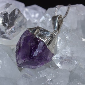 Raw Amethyst Necklace |  February Birthstone Necklace |  Bridesmaid Gift for Her |  Amethyst Gemstone Pendant |