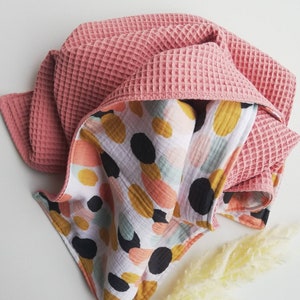 Baby blanket made of waffle lpique and organic muslin, gift baby, pink, dots